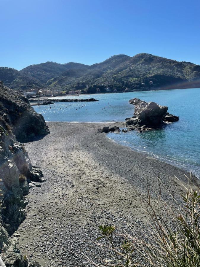 Appartamento Sole&Mare レヴァント エクステリア 写真